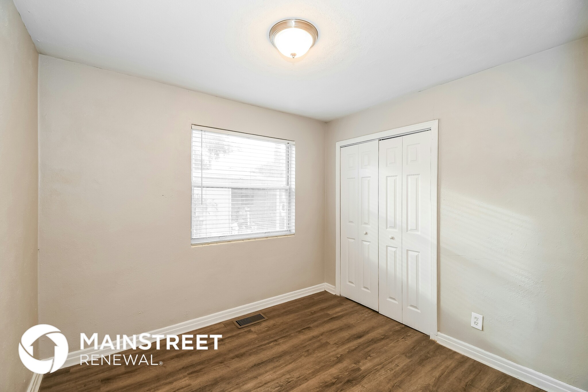 Building Photo - 6418 Ballejo Ct N