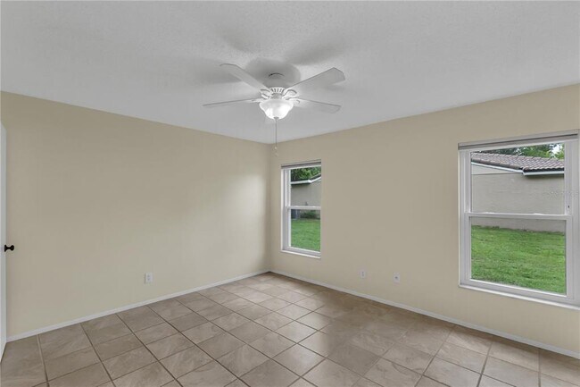 Building Photo - 10444 Kingbrook Ln