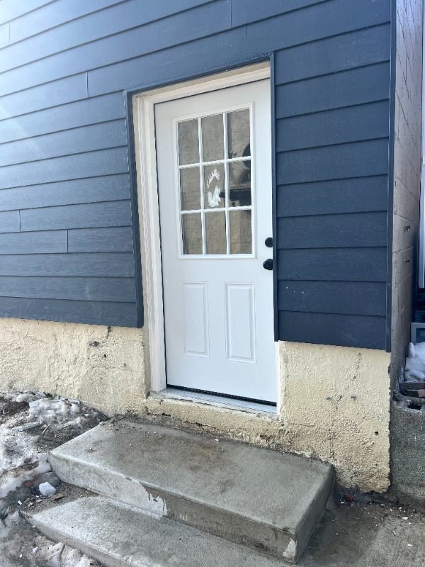 Building Photo - 121 E Lancaster Ave