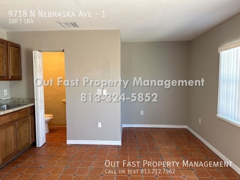 Building Photo - 9718 N Nebraska Ave