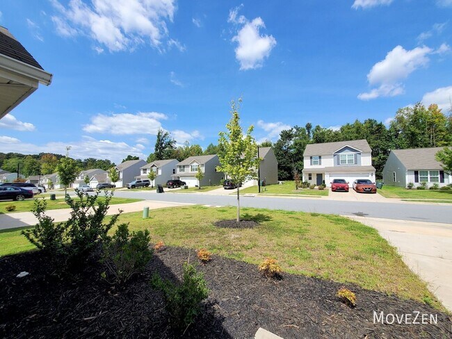 Building Photo - 4612 Hazelburn Dr