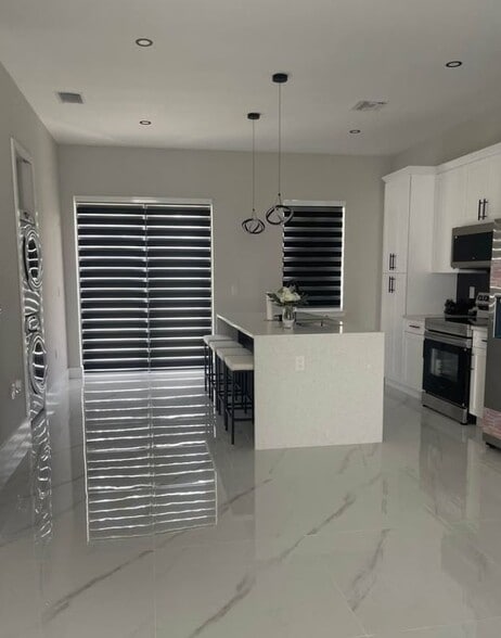 Building Photo - 57 Xelda Ave S