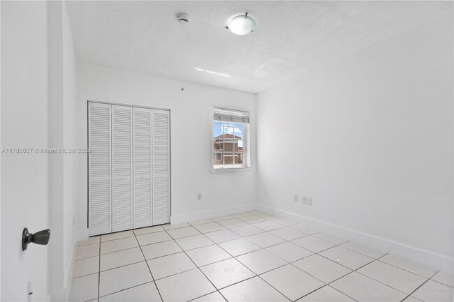 Building Photo - 13165 SW 64th Terrace