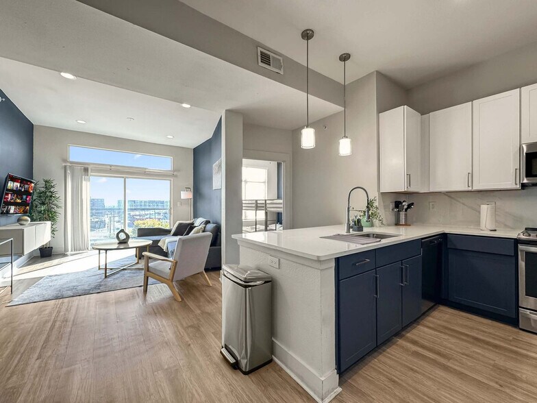 Building Photo - 2916 Indiana St