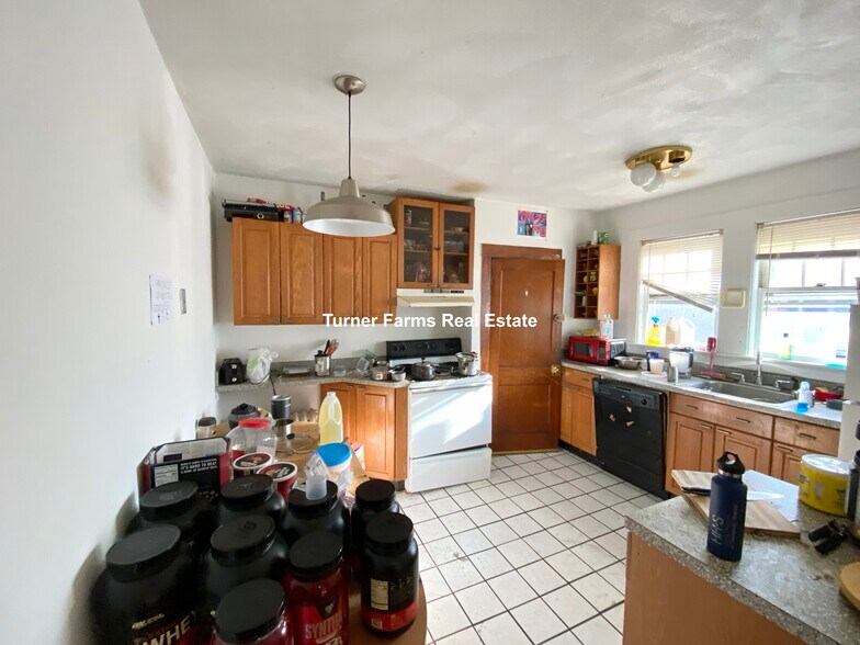 Building Photo - 230 S Huntington Ave