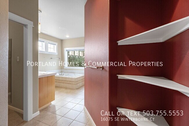 Building Photo - 16075 SE Winterborne Ct