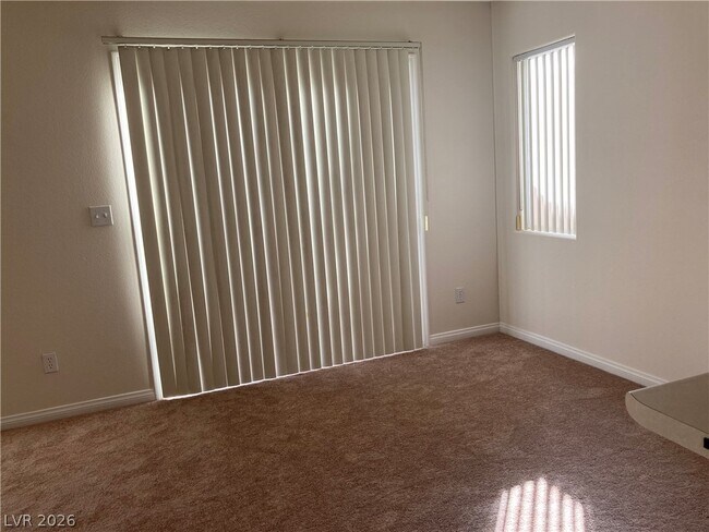 Building Photo - 9519 Milkweed Canyon Ave