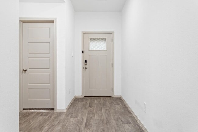 Building Photo - 6715 Riplee St