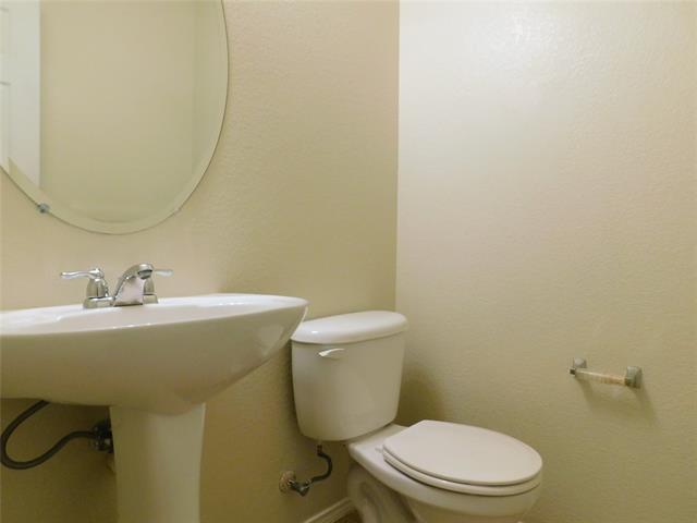 Building Photo - 2801 Saddle Dr