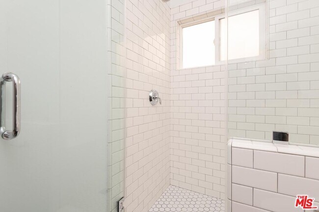 Building Photo - 900 Orange Grv Ave