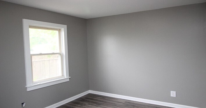 3rd bedroom - 2222 S Santa Fe St