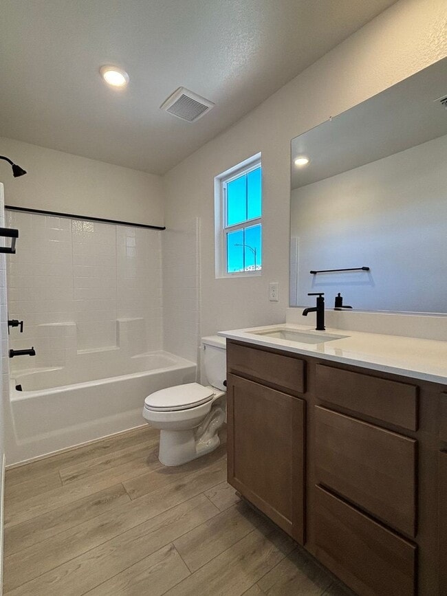 Building Photo - New Construction Beauty in Inspirada with 3 Bed 2.5 Bath, Loft & Open Layout