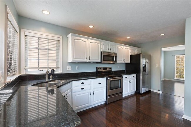 Building Photo - 81306 Lost Valley Dr