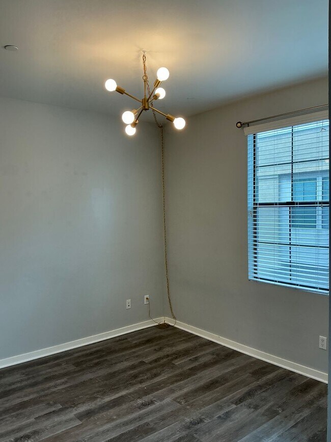 Building Photo - 3 Bedroom 3 Bath Townhouse Style Condo at Depot Walk in Orange