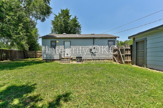 Building Photo - 416 Reed Pl