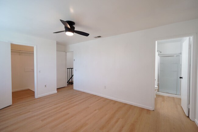 Building Photo - Spacious 3-Bedroom Home with 2-Car Garage in Riverside!