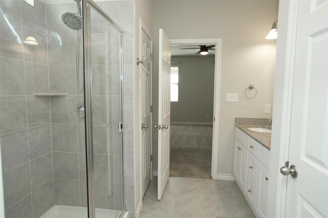 Building Photo - 8052 Massa Dr