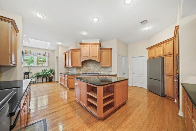 Building Photo - 3707 Quiet Falls Dr