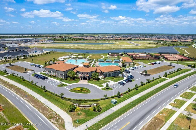 Building Photo - 7804 Loren Cove Dr