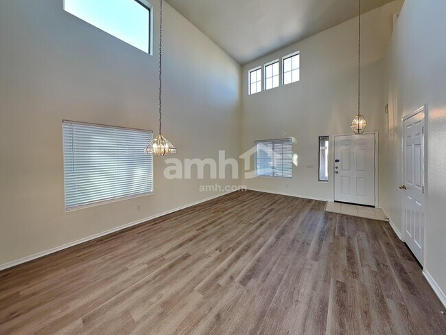 Building Photo - 2759 N 106th Ln