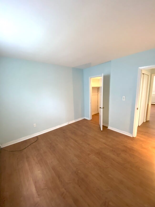 Building Photo - 82 Bergen Ave