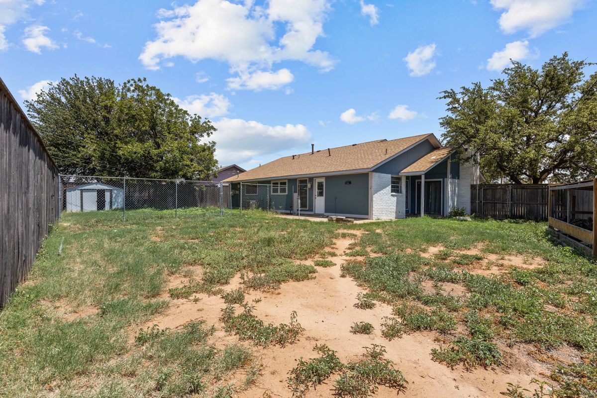 Building Photo - 5116 Canadian Ave