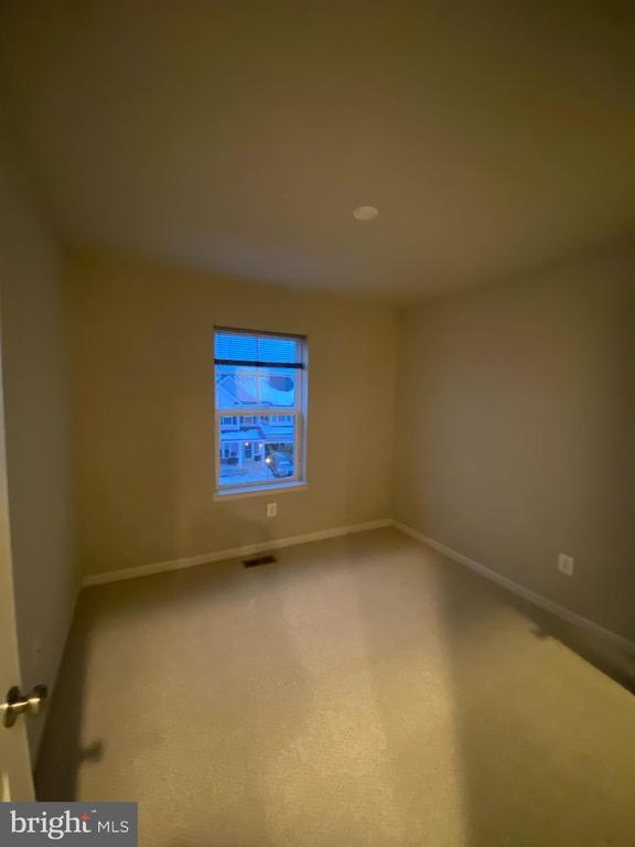 Building Photo - 113 Gristmill Ct