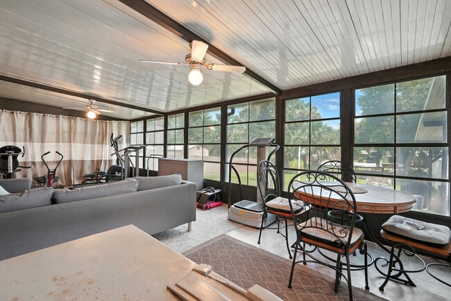 Building Photo - 163 Buchanan Cir