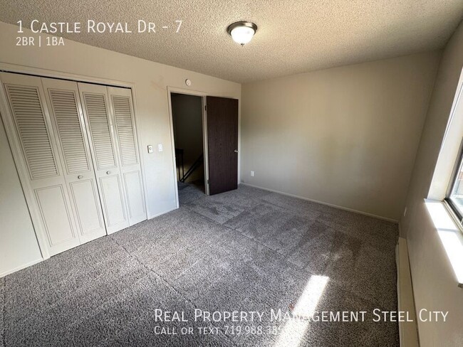 Building Photo - 1 Castle Royal Dr
