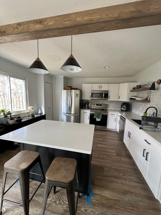 Building Photo - 10767 Fallsington Ct