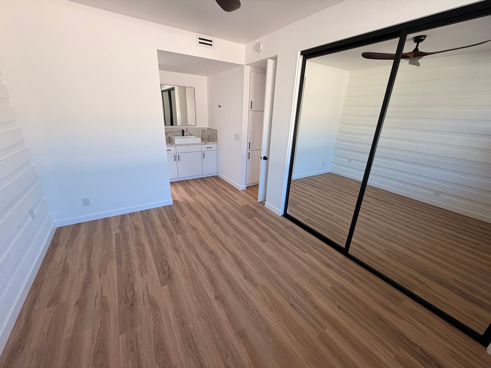 Building Photo - 111 Tamarack Ave