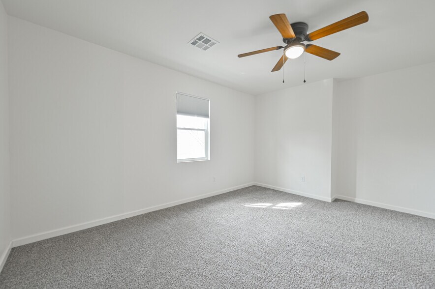 Building Photo - 4330 Granger St
