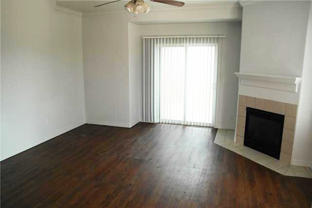 Building Photo - Move In Special on this Fantastic Condo 2 Bedroom and 2 Bath home with A/C