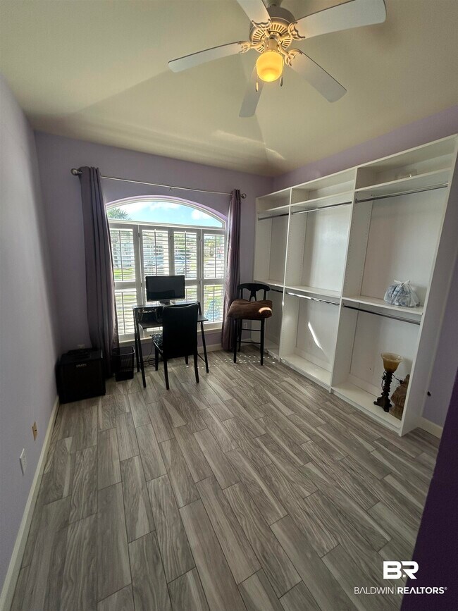 Building Photo - 25343 Windward Lakes Ave