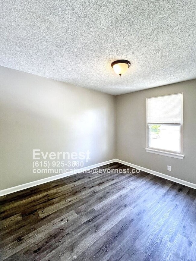 Building Photo - Spacious 4-Bedroom, 2-Bathroom Home with C...