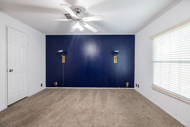Building Photo - 11738 Greencanyon Dr