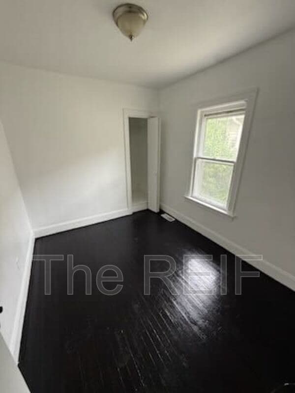 Building Photo - 1733 Kansas Ave