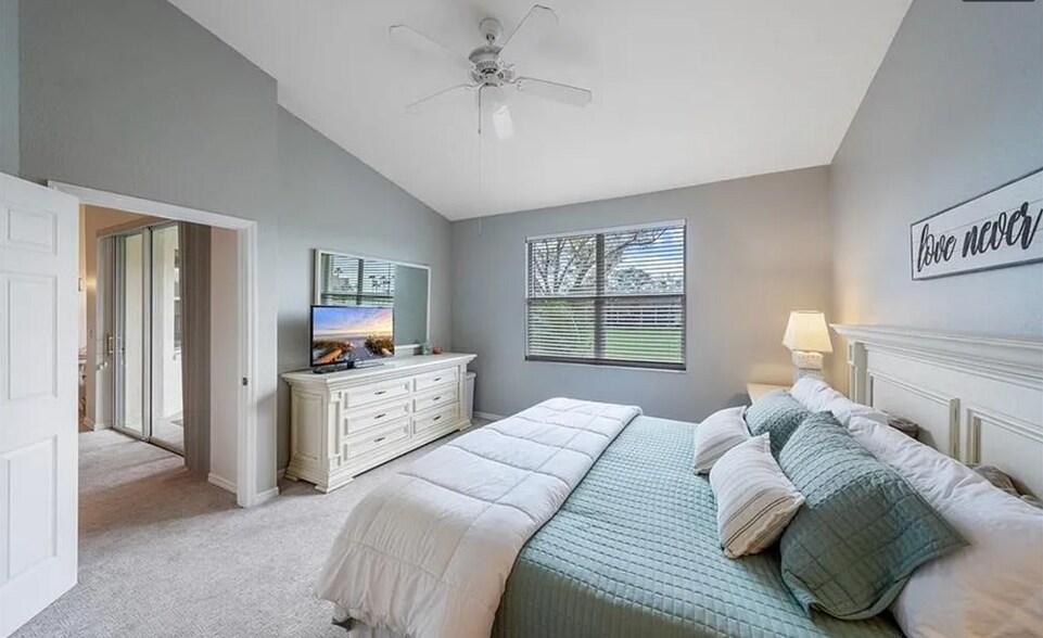 Building Photo - 640 Lalique Cir