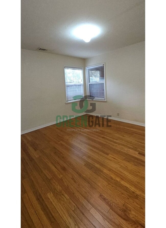 Building Photo - Lovely 2 Bedroom Home in Modesto AVAILABLE NOW!!