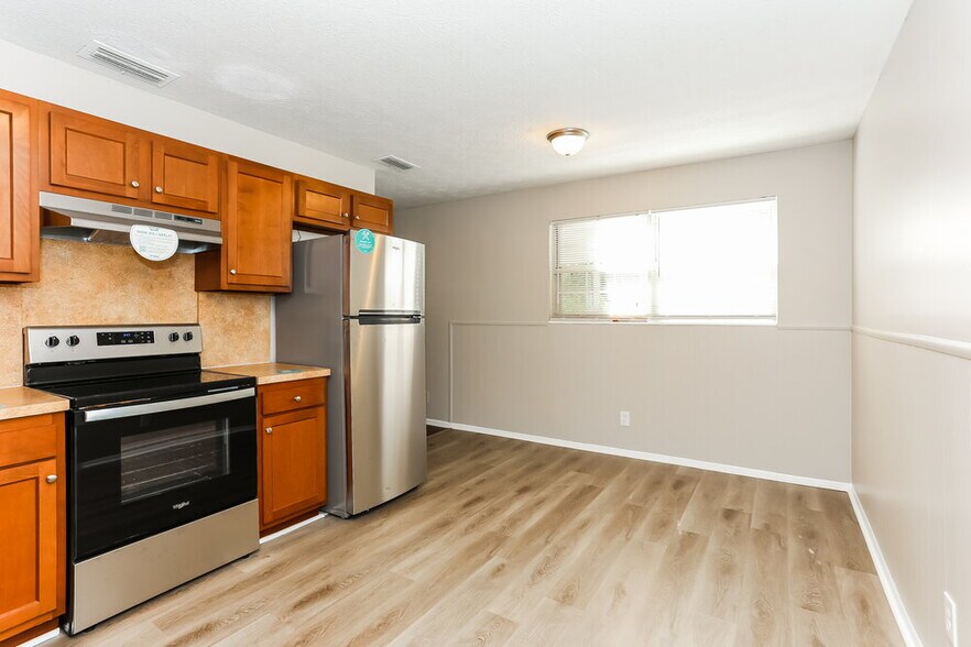 Building Photo - 6529 Hugh Ct