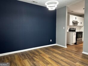 Building Photo - 9302 Fairington Ridge Cir