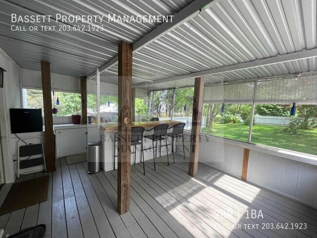 Building Photo - 203 Highland Ave
