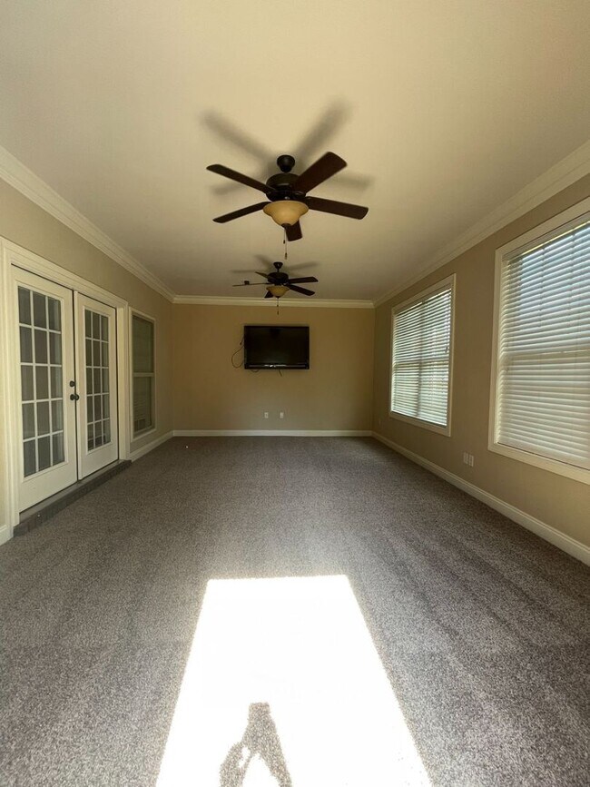 Building Photo - Sommer Brooke Subdivision!!  Office!