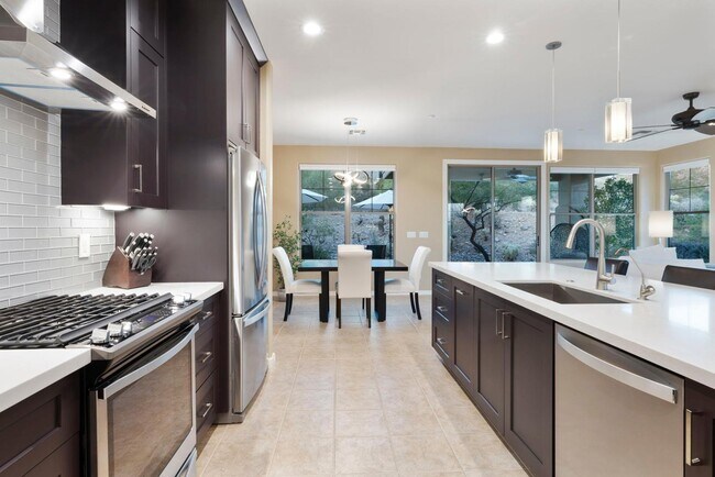 Building Photo - 11489 E Raintree Dr