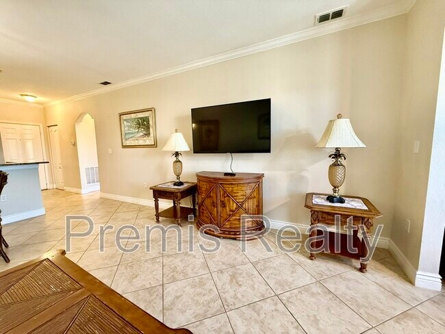 Building Photo - 2705 Via Murano