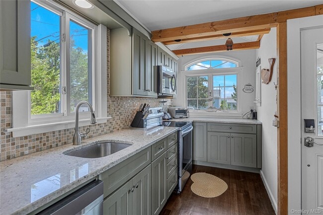 Building Photo - 286 Towd Point Rd