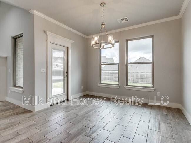 Building Photo - 14525 Rochefort Ln