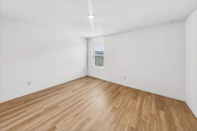 Building Photo - 22276 Stoney Ravine Dr