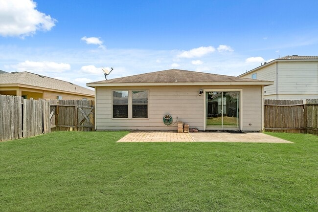 Building Photo - 2619 Chisolm Creek Ct
