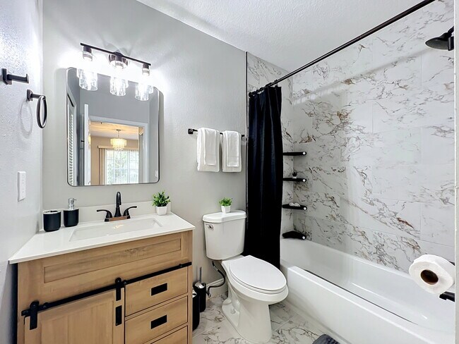 Building Photo - South Kirkman Road, Orlando, FL 32811 - 2 BR 2 BA condo